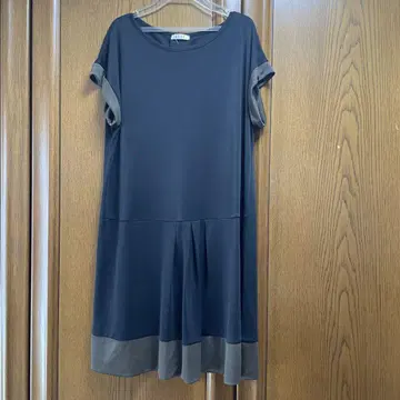 IKUKO 이쿠코 플레어 튜닉 반팔
