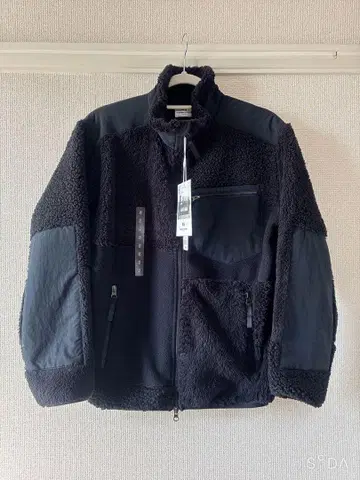 UNIQLO 엔지니어드 가먼츠 콤비네이션 플리스 자켓