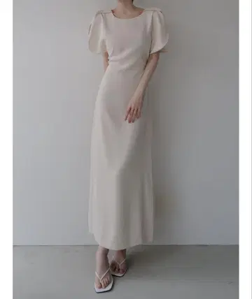 Maison celon rounded hem sleeve dress