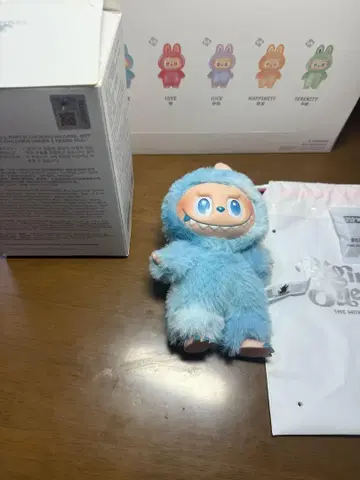 POPMART 러브브 에너지