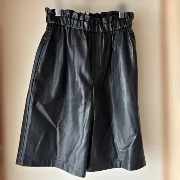 맥피 MACPHEE 인조 가죽 하프 팬츠 M 투모로우랜드