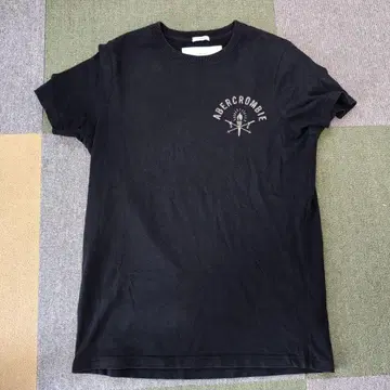아바클로 Abercrombie & Fitch 블랙 T셔츠 L