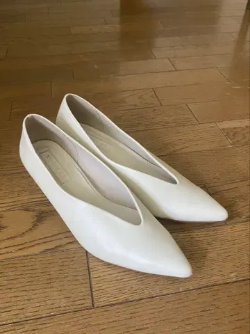 루탈론 펌프스 오프화이트 24.5cm