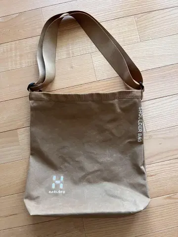 HAGLOFS 베이지 숄더백 호그로프스 메신저 백