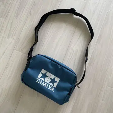 TAMIYA 숄더백 파랑