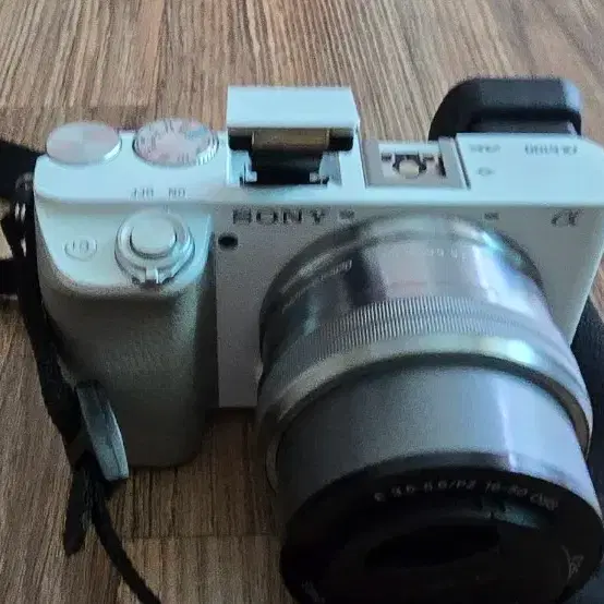소니 a6100