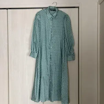 [ 새상품급 ] ZARA/그린/셔츠 원피스
