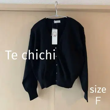 [택 포함 새상품] Te chichi 블랙 V넥 가디건 F