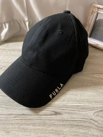 FURLA 훌라 캡 블랙