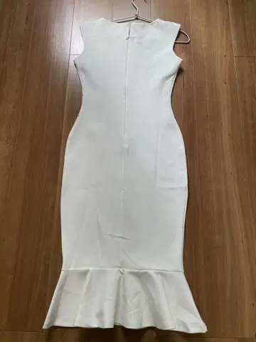 la bonheurG1 화이트 슬리브리스 원피스