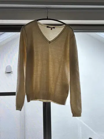 MACPHEE 골드 라메 V넥 스웨터 S 사이즈