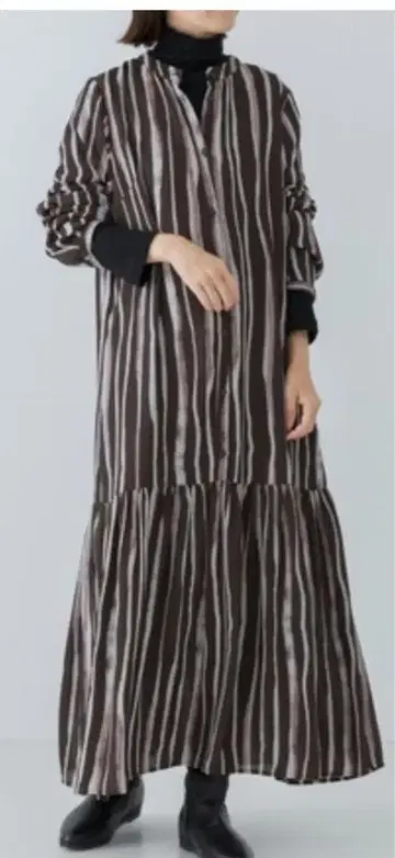 새상품 어반 리서치 원피스