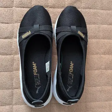 PUMA SOFTRIDE+ 스니커즈 블랙 24cm