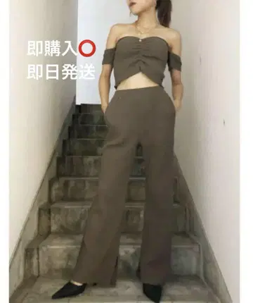 가을 옷 새상품급 GYDA 브라운 오프숄더 셋업