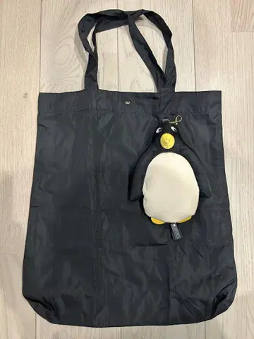 안야 힌드마치 펭귄 참 에코백 쇼핑백
