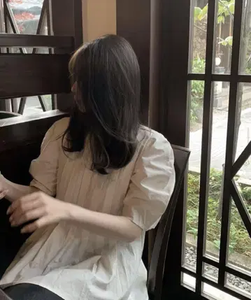 미 아쥬나르 마롱 블라우스