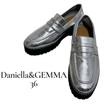 Daniella&GEMMA 레인 대응 스터드 로퍼 실버 36