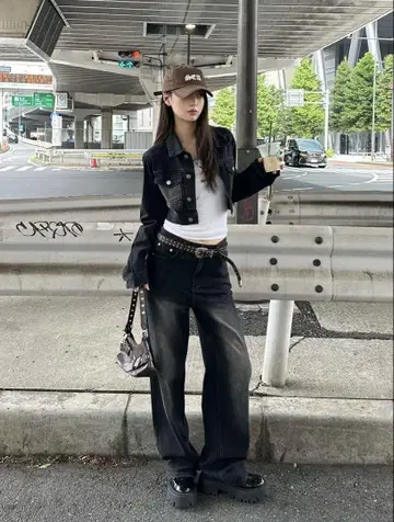 TRIFLE 데님 셋업 블랙 완판템