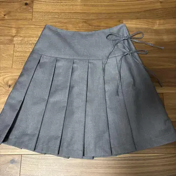 w closet 그레이 플리츠 스커트
