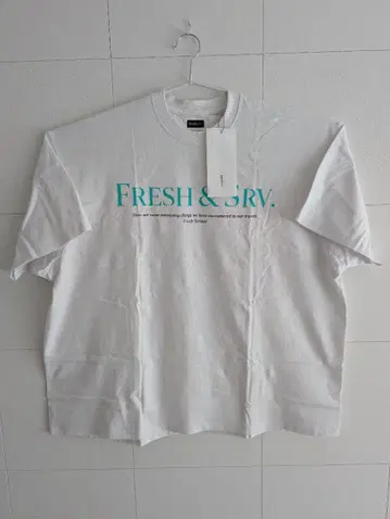 FreshService CORPORATE PRINTED T셔츠 L 사이즈