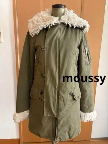 moussy 퍼 달린 모즈 코트