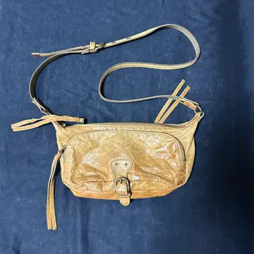 Dakota 브라운 가죽 숄더백
