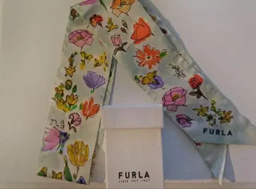 FURLA 꽃무늬 실크 스카프