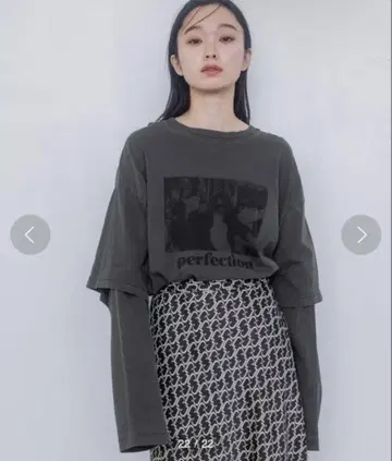 지나시스 레이어드 그래픽 프린트 긴팔 TEE 티셔츠