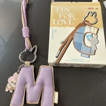 PIN FOR LOVE POP MART 대만 러브 정품