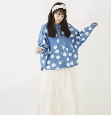CUBE SUGAR 5.5 온스 데님 도트 프린트 빅 셔츠