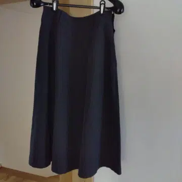 마가렛 하우엘 플레어 롱 스커트