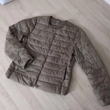 [ 새상품급 ] UNIQLO 울트라 라이트 다운 M