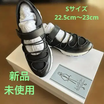 스트랩 블랙스니커즈 s 사이즈