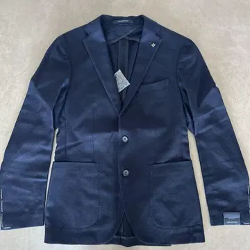 미사용 새상품 TAGLIATORE 자켓