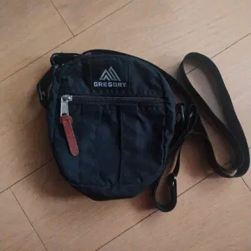 GREGORY 블랙 퀵 포켓 M