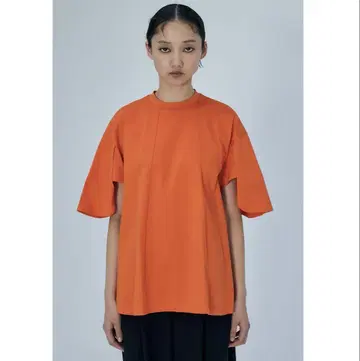 엔폴드 UPPER-ARM HIDDEN T-SHIRT 블랙