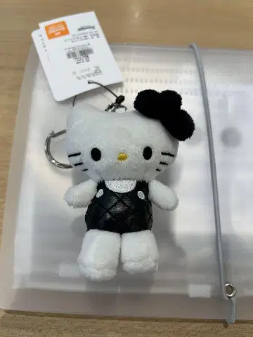LOWRYSFARM 키티 me% 마스코트 키링