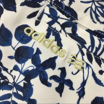 골프 adidas 꽃무늬 숏팬츠 화이트/네이비 L