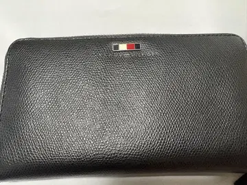 타미힐피거 블랙 가죽 장지갑