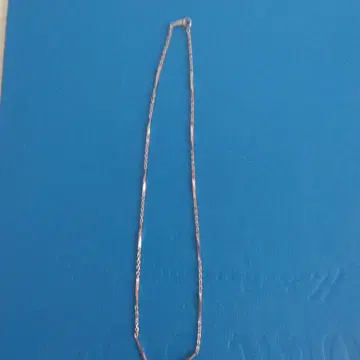 플라티나 900 레트로 목걸이 약 42cm 각인 있음.