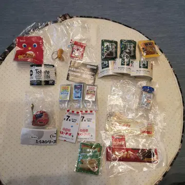캡슐 토이 미사용품 식품 모음