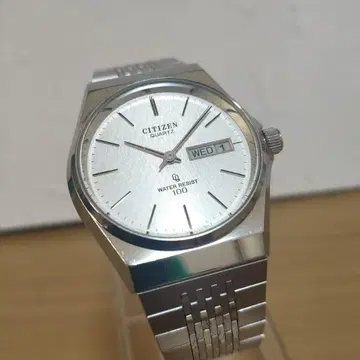 CITIZEN 시티즌 남성용 쿼츠 시계 배터리 포함 작동품