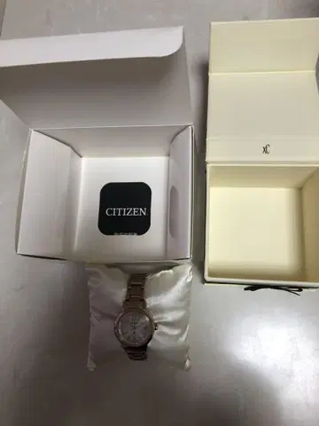 CITIZEN XC 시계