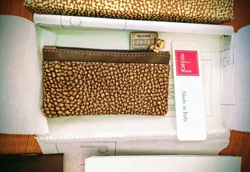 볼보네제 코인 케이스 910180