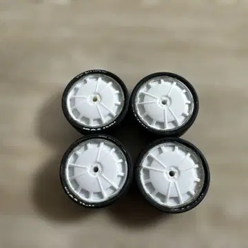 미니 사륜구동 페라 타이어 2