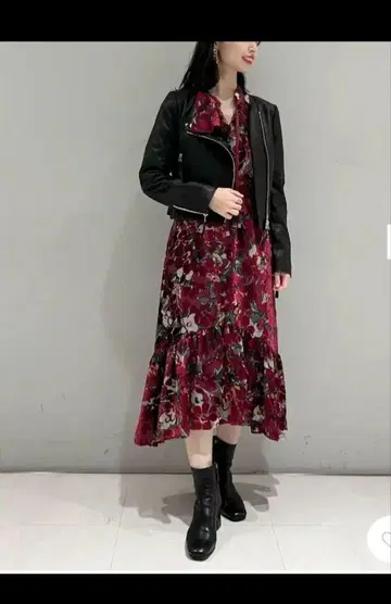그레이스 콘티넨탈 벨벳 오팔 스커트 탑