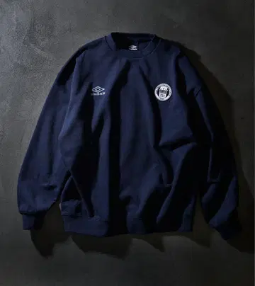 Umbro 네이비 크루넥 맨투맨