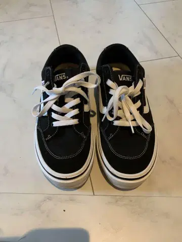 Vans 블랙/화이트 스니커즈
