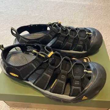 KEEN 아웃도어 샌들 블랙 29cm