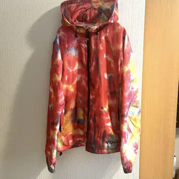 VOLCOM 타이다이 패턴 자켓